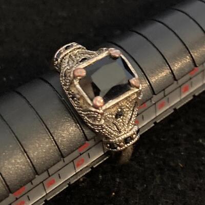 Vintage Ring Size 7.5 Untested