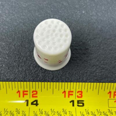 MINNIE MOUSE W/ HEARTS THIMBLE
