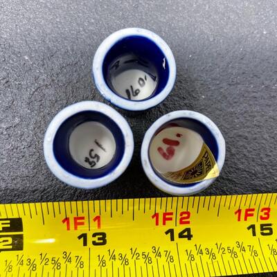 THIMBLE BUNDLE #46 - PAPEL BLUE & GOLD FLOWERS