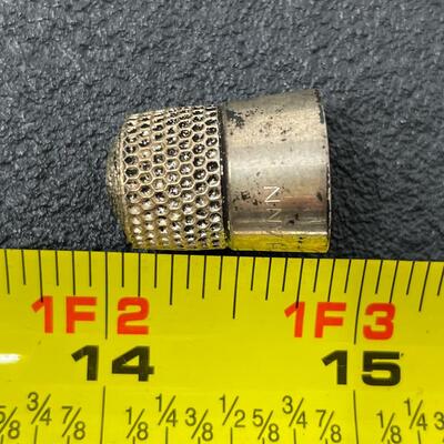 SIMONS BROTHERS STERLING SILVER THIMBLE - 25TH ANNIVERSARY