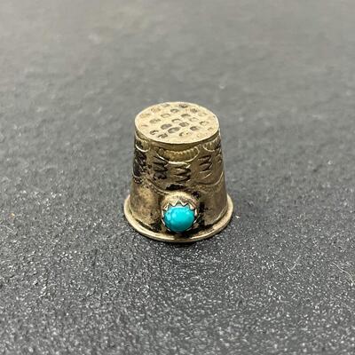 NAVAJO THIMBLE W/ TURQUOISE STONE