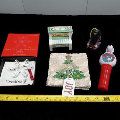 LOT 67W  STEINBACH AND OTHER ORNAMENTS, BEADED COASTERS,