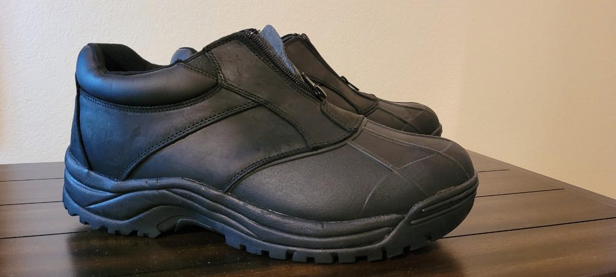 lot-116-men-s-propet-size-14-walking-shoes-estatesales