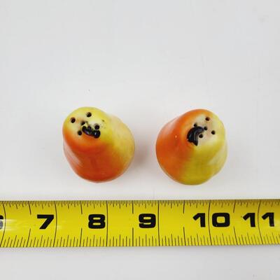 VINTAGE YELLOW & ORANGE PEAR SSALT & PEPPER SHAKERS