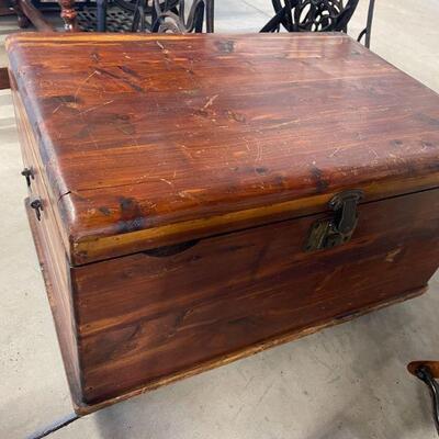 Vintage, cedar lined, wooden blanket chest 