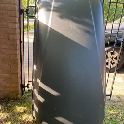 Thule cargo luggage carrier