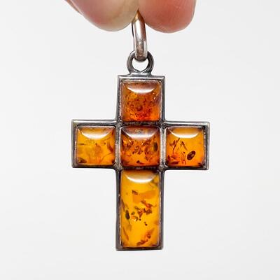 AMBER CROSS PENDANT