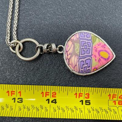 JILZARA NECKLACE W/ COLORFUL PENDANT