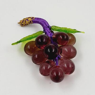 ARTISTIC GLASS GRAPE PIN - BROOCH