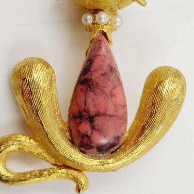 CATHE SIGNED VINTAGE STATEMENT GOLD TONED CAT PIN