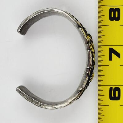 BEAUTIFUL METAL CARVED DETAILED BRACELET