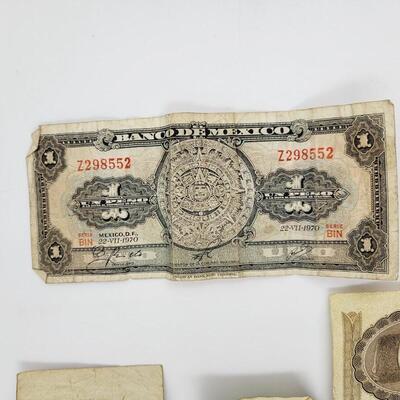 FOREIGN PAPER BILL BUNDLE