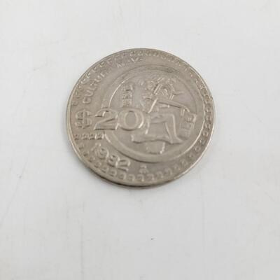 1982 MEXICAN $20 PESO MAYAN COIN