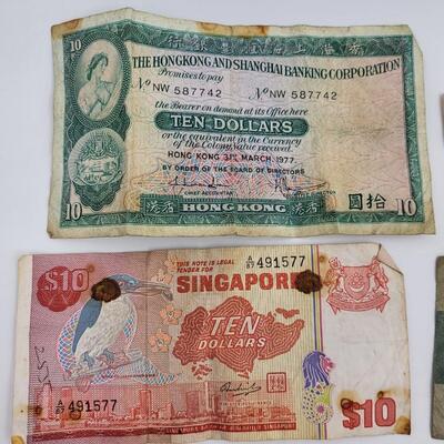 FOREIGN PAPER MONEY BUNDLE #2