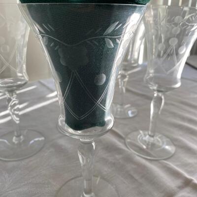 Set of 5 vintage crystal etched wine goblets