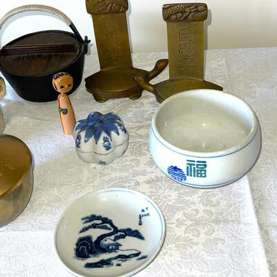 Lot 50 Group Asian Decorator Pieces Ceramic Metal Flask Book Ends Nodder 8 Items