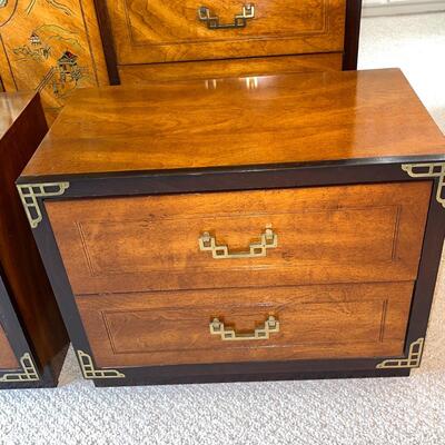 Lot 10 Bassett 4 pc Bedroom Set Modern Asian Design Dresser + 2 Nightstands & Queen Size Headboard