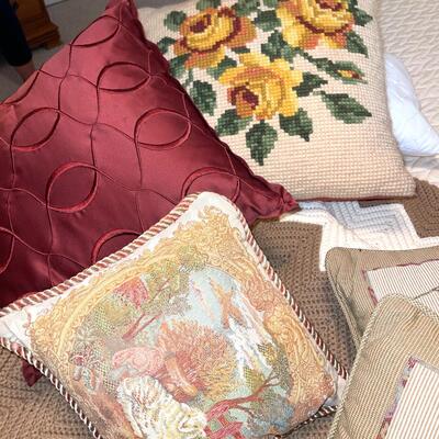 Lot 114 Group 5 Throw Pillows + Hand Knitted Afghan