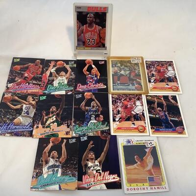 506  Basketball Cards Lot '87-88 Fleer Michael Jordan #59, '92-93 Upper Deck Shaquille O'Neal, '92-93 Upper Deck Hakeem Olajuwon & '96-97...
