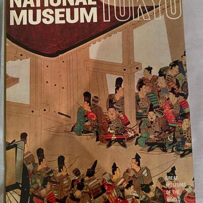 Set of 8 Great Museums of the World coffee table books