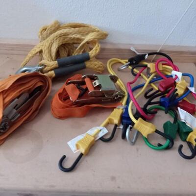 LOT 7  RATCHET STRAPS, TOWING ROPE AND BUNGE CORDS