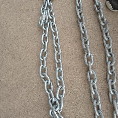 LOT 47  TOW CHAIN AND RATCHET STRAPS