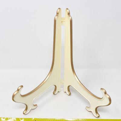 WHITE & GOLD PLASTIC PLATE DISPLAY STANDS, SET OF 3