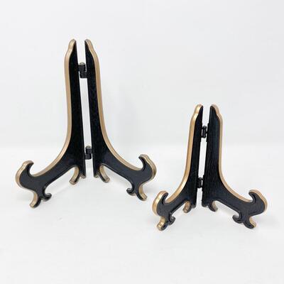 BLACK & GOLD PLASTIC PLATE DISPLAY STANDS, SET OF 2