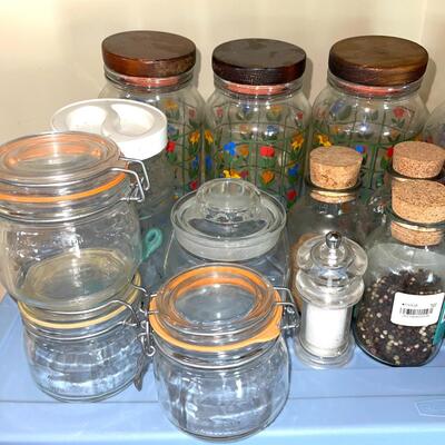 Lot 132 Group Vintage Kitchen Containers Jars Salt Pepper Shakers Toothpick Holders
