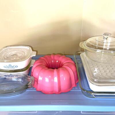 Lot 143 Assorted Baking Items Corning Ware, Bundt Pan Glass Pans