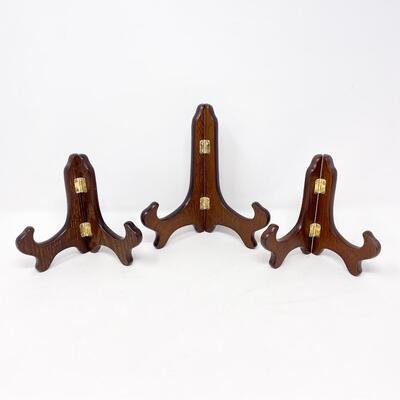 BROWN WOOD PLATE DISPLAY STANDS, SET OF 3