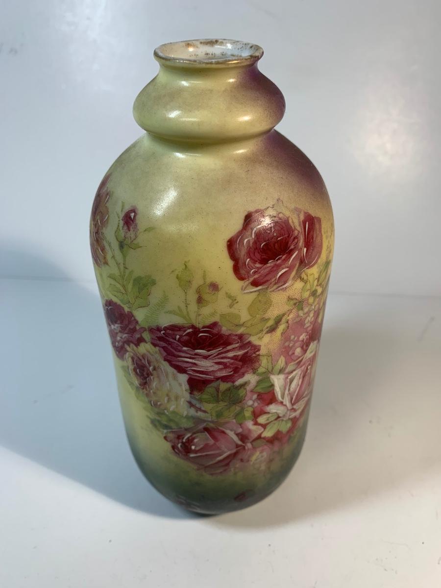 ANTIQUE BAVARIAN VASE