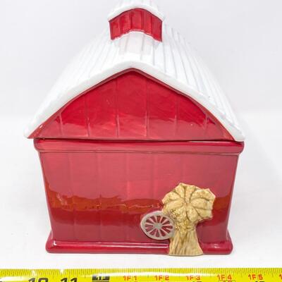 PIONEER WOMAN RED BARN W/ DOG COOKIE JAR