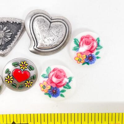ASSORTED FANCY BUTTON BUNDLE