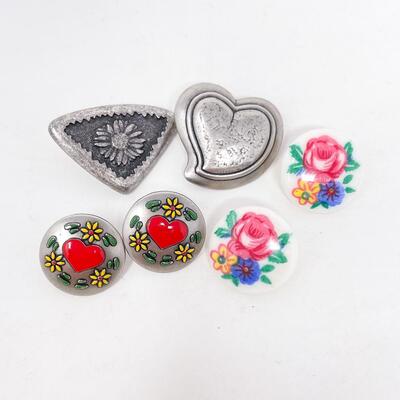 ASSORTED FANCY BUTTON BUNDLE