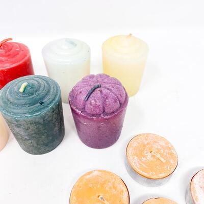 UNUSED COLORFUL CANDLE BUNDLE