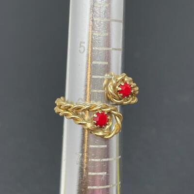 GOLD TONED RING W/ RED STONES - SIZE 6
