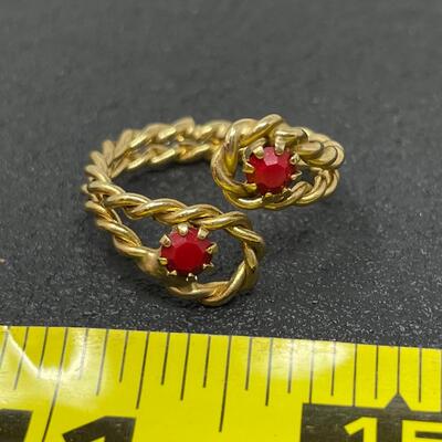 GOLD TONED RING W/ RED STONES - SIZE 6