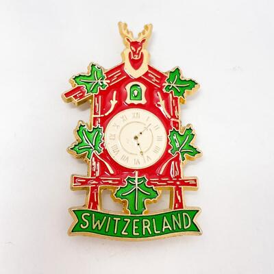 SWITZERLAND CUCKOO CLOCK ENAMEL MAGNET
