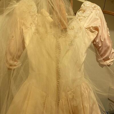 Vintage 1940s wedding dress and accessories