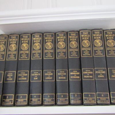 The World Book- Complete Set of 10 Volumes- 1920 Printing