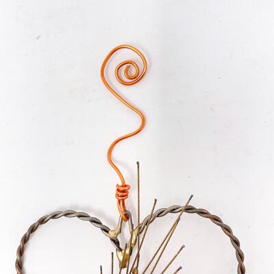 SMALL WHEAT IN HEART METAL DECOR