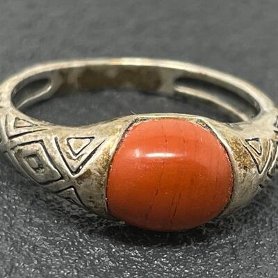 925 STERLING SILVER RING W/ ORANGE STONE - SIZE 9.5