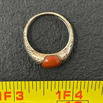 925 STERLING SILVER RING W/ ORANGE STONE - SIZE 9.5