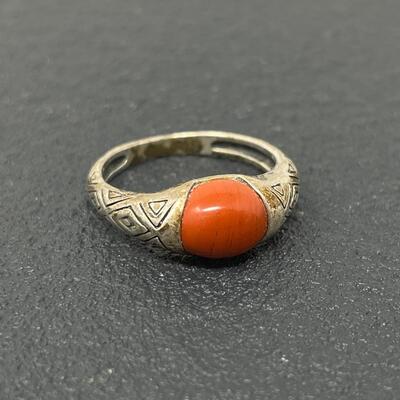 925 STERLING SILVER RING W/ ORANGE STONE - SIZE 9.5