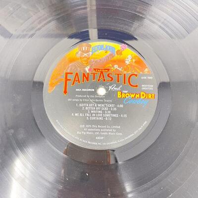 1975 ELTON JOHN â€œCAPTAIN FANTASTIC AND THE BROWN DIRT COWBOYâ€ VINYL RECORD