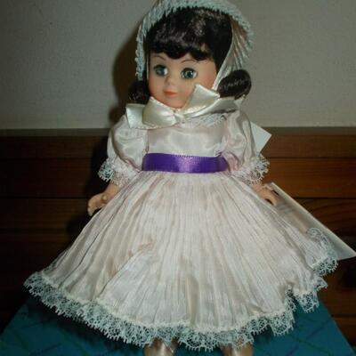 1989 Madame Alexander Little Miss doll from the Storybook Series