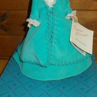 1987 Madame Alexander 10" Violetta Portrette Doll in Original Box