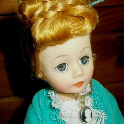 1987 Madame Alexander 10" Violetta Portrette Doll in Original Box