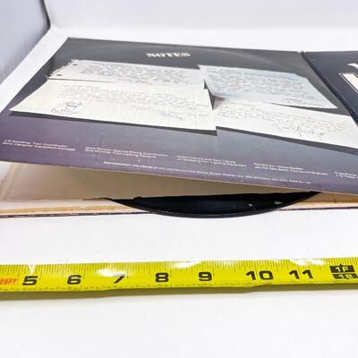 1975 KISS â€œALIVE!â€ VINYL RECORDS - 1 CRACKED